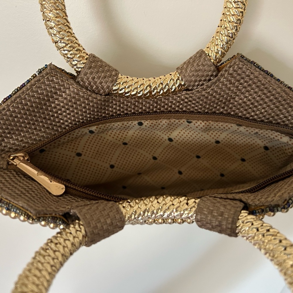 Shell Embellished Handbag - Picture 5 of 7